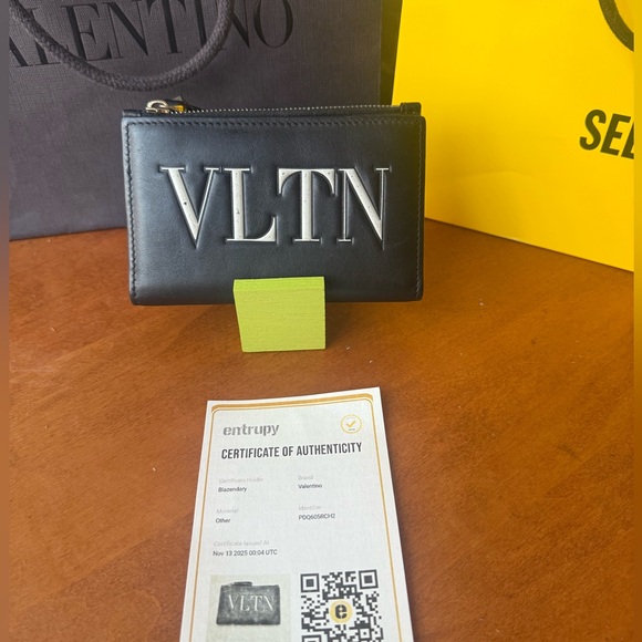 Valentino Bifold Logo Zip Cardholder